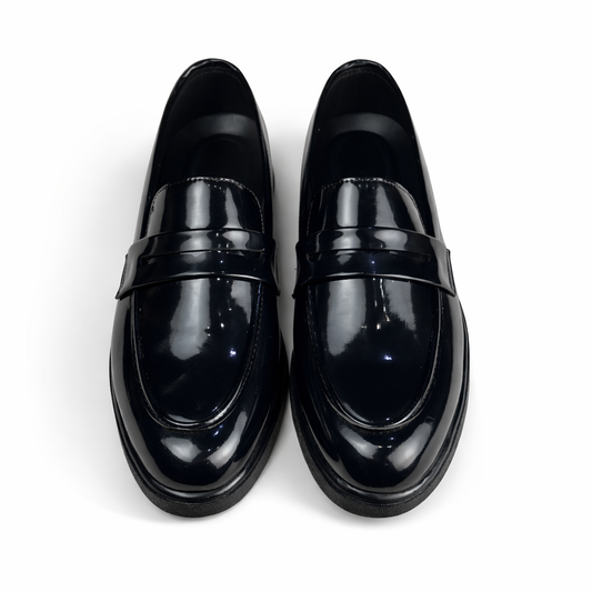 BLACK PATENT MEDICATED LOAFER